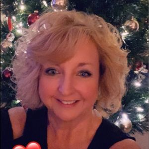 Meet your Posher, Pamela